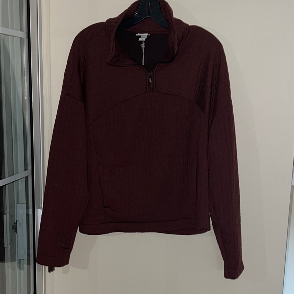 NWT Women’s Burgundy Quarter Zip